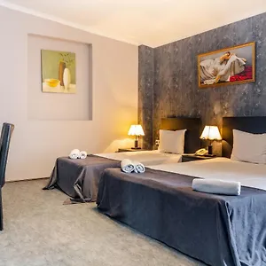 3* Hotel Marlyn